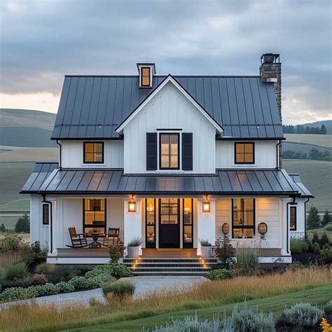 15+ Stunning Black and White Farmhouse Exterior Inspirations