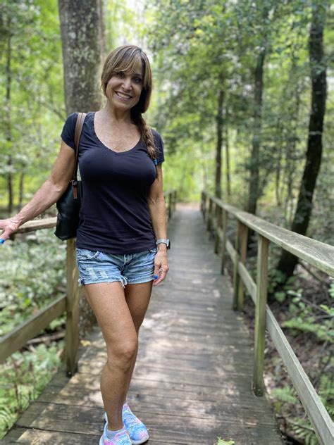 TW Pornstars - Farm Girl Jen Of The Banshee Moon *Official Page*. Twitter. Definately summer now ...