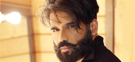 Suniel Shetty Stepped Out In A Pair Of Pants With Giant Pockets & DIY Mask