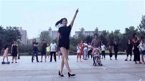 Шафл на каблуках 🔥 танцует красавица Цинцин (Qingqing) #Цинцин_танцует ...