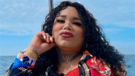 Tatuaje de Paola Suárez golpeada se viraliza en redes sociales y ella reacciona