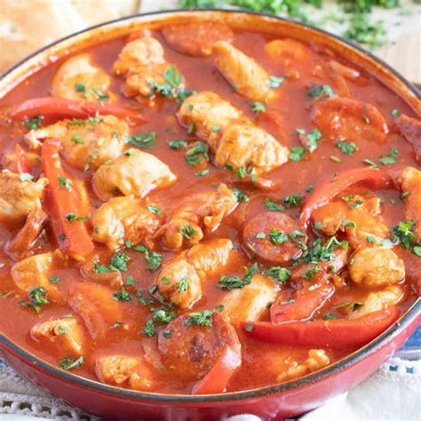 Spanish Chicken and Chorizo Stew Recipe - Effortless Foodie