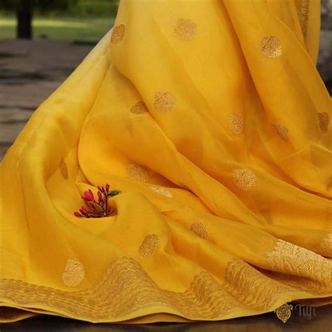 Cream-Yellow Ombre Pure Georgette Banarasi Handloom Saree - Tilfi
