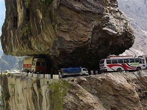The Karakoram, Pakistan - Five most dangerous roads of the world | The ...