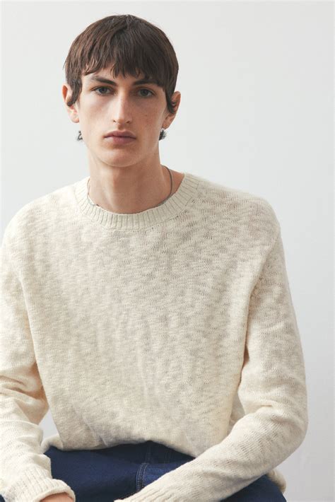 Regular Fit Roll-edge jumper - Cream - Men | H&M GB