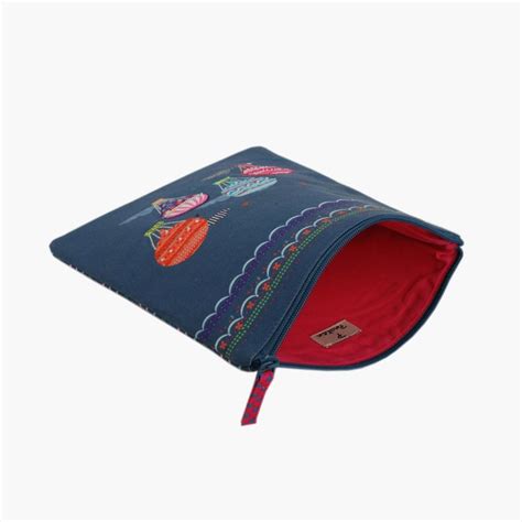 Buy PINAKEN High On Happiness Multicolour Printed iPad and Tablet Cover ...