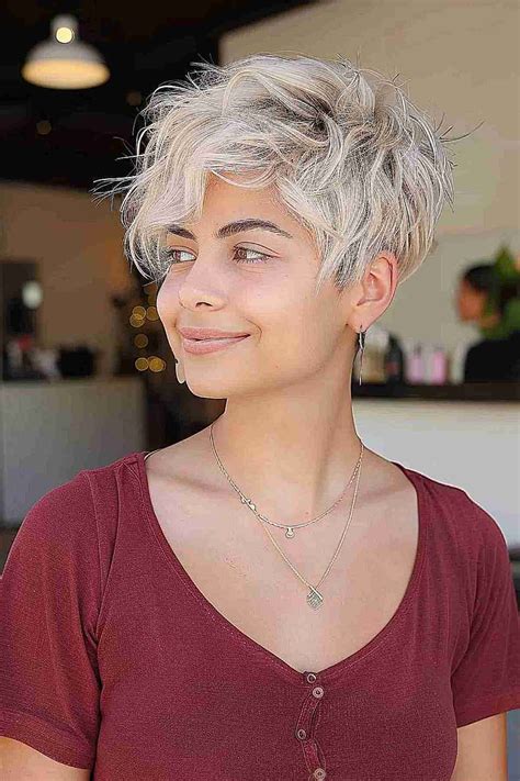 25 Types of Choppy Pixie Cuts Women Are Asking for This Year