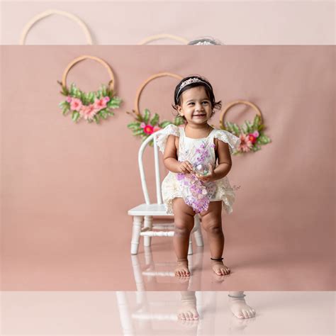 Windsor Chair – Madras Prop Store