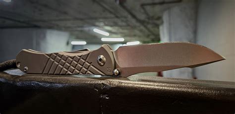 Chris Reeve Umnumzaan : r/knives