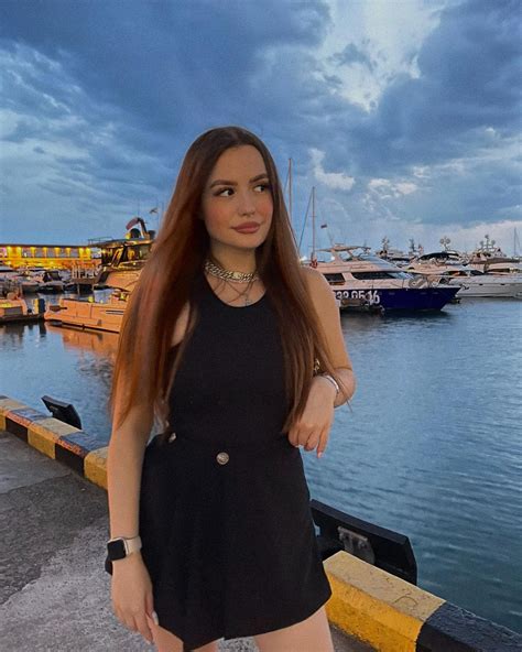 Ya Lilyy слив фото онлифанс модели Я Лилу