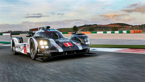 2016 Porsche 919 Hybrid Le Mans Prototype revealed