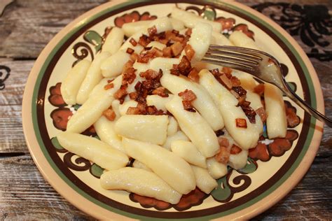 Best Ukraine traditional Foods - Ukrainian people