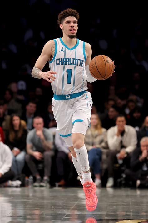 LaMelo Ball Undergoing Procedures On Ankle, Wrist | Hoops Rumors