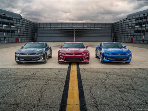 Chevrolet Camaro (2016) - pictures, information & specs