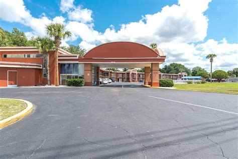 OYO HOTEL MUSTANG SILVER SPRING FL (Silver Springs) - Hotel Reviews ...