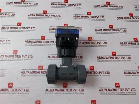 Burkert Cond 8225-fkm-pvdf-sst-c=0,01 Digital Conductivity Transmitter ...