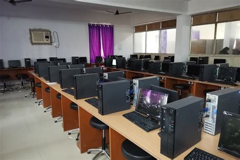 Gopal Narayan Singh University Sasaram Campus: Photos, Virtual Tour