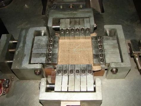 Bi Axial Zick Testing Machine 的图像结果