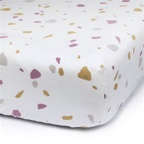 Rocks & Pebbles Fitted Sheet – Kokolo Baby