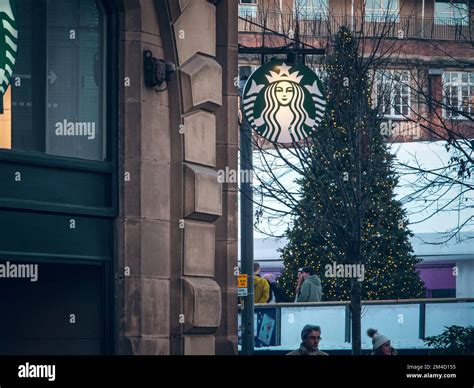 Starbucks coffee manchester Banque de photographies et d’images à haute ...