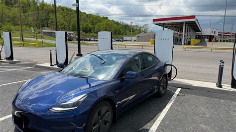 Exxon At American Truck Plaza