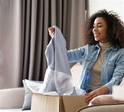 Retail Order Management Explained 的图像结果