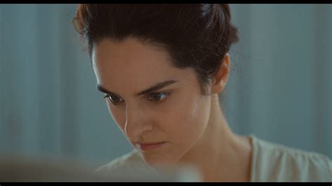 The Buildings On Fire Lady 的图像结果