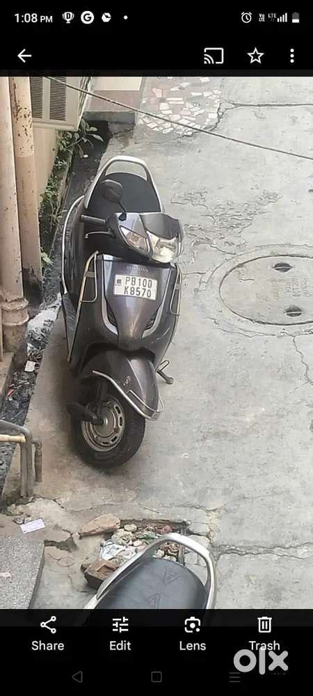 Honda Activa - Scooters - 1804597025