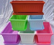 vasi in plastica colorati vasi e fioriere vasi da giardino contenitori piante vasi in plastica colorati vasi e fioriere vasi da giardino contenitori piante