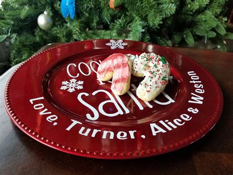 DIY Santa Cookie Plate | Sew Simple Home
