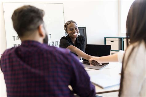 How To Sell Life Insurance Independently | LiveWell