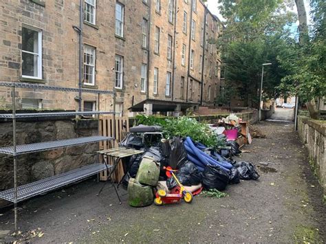 Parkgrove Terr Lane/Kelvingrove Square clean up, Parkgrove Terrace Lane ...