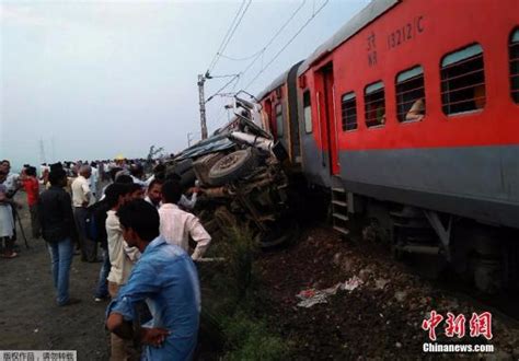 4天内连发2起脱轨事故 印度铁路委员会主席请辞-时政新闻-浙江在线