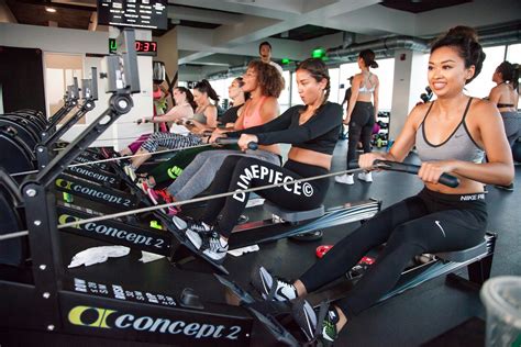 30-Minute Rowing Machine Workout 的图像结果