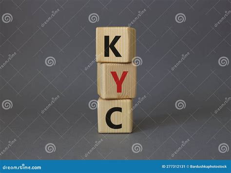 Kyc Conoce a Su Cliente. Cubos De Madera Con Kyc De Palabra. Fondo Gris ...