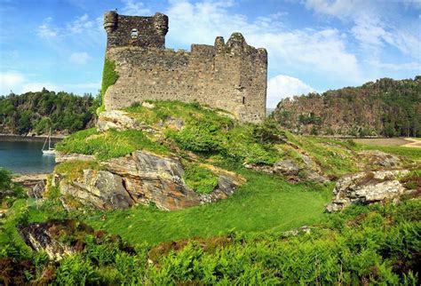 Castle Tioram, Doirlinn - Tripadvisor