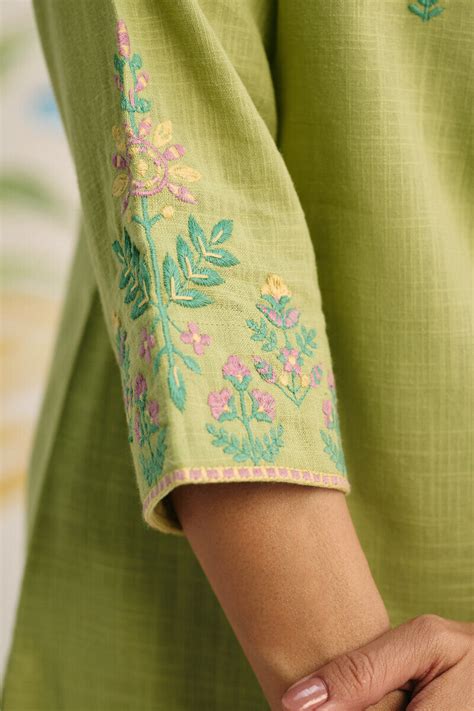 Buy Green Handcrafted Straight Gauze Slub Kurta for Women | Daily Wear ...