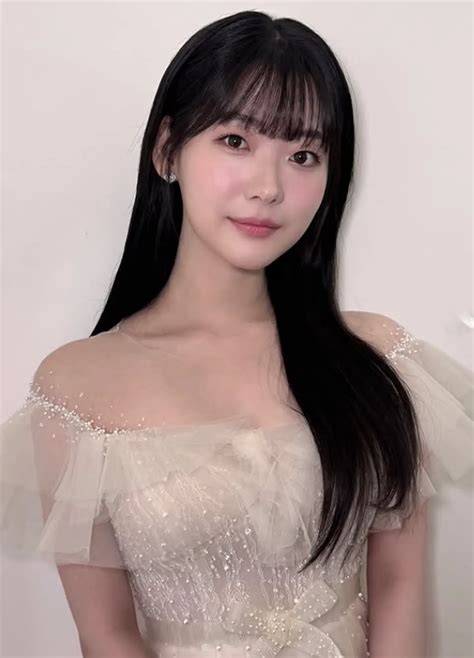 Jo Yoon-su: Biography, TV Shows List - WeGreen Entertainment