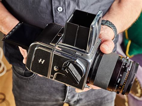 Hands-on with the Hasselblad CFV II 50C and 907X | TrendlyNews | # ...