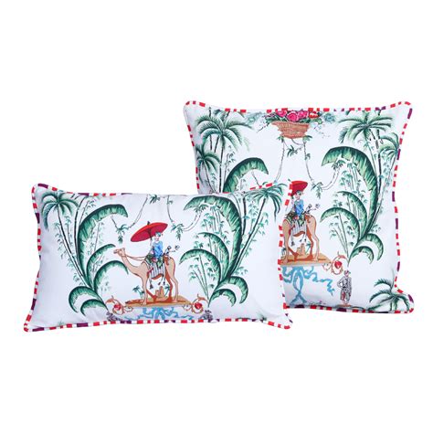 Exotic Camel – IDLI by Thierry Journo