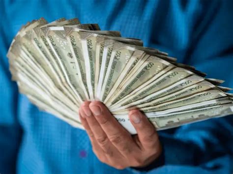 Kaun Banega Crorepati: Download this app and get a chance to ...