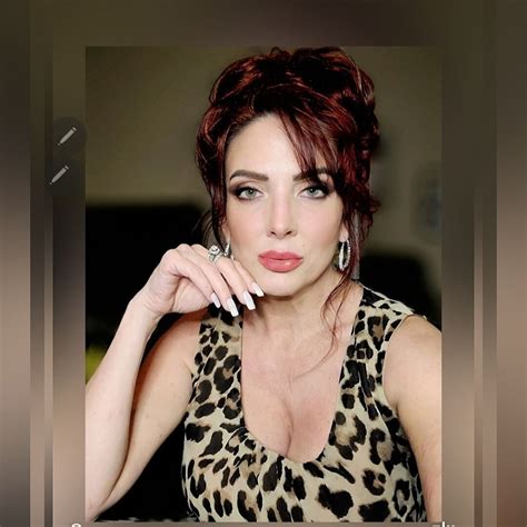 Amazon.in: Julian Demarco: books, biography, latest update