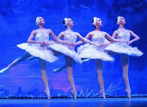 坠入芭蕾巨作《天鹅湖》的魔法世界 - Capital Asia Magazine 《资本》杂志