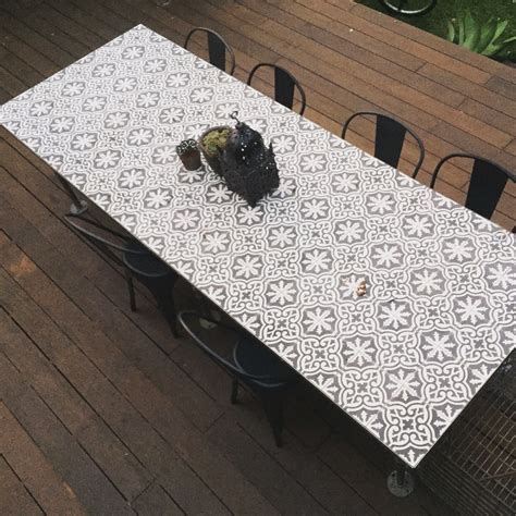 DIY Tile Patio Table for Outdoor Dining | Tiling outdoor table, Outdoor ...