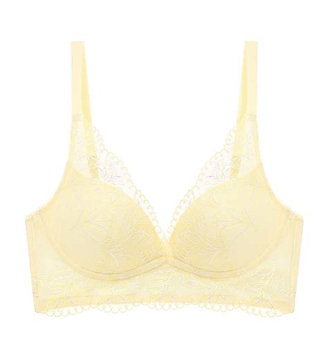 Aqua Lush Non-Wired Push Up Deep V Bra in Honey Yellow | Triumph Hong Kong