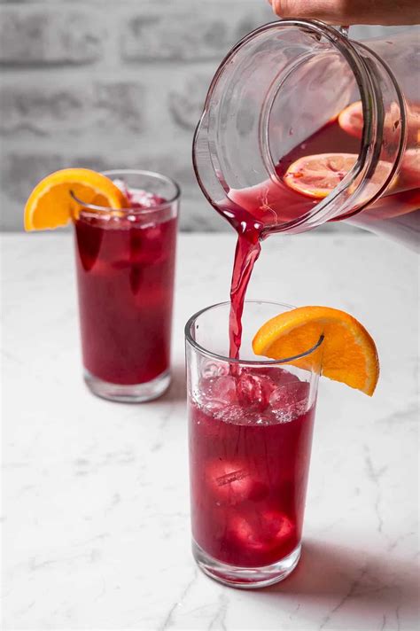 Easy Tinto de Verano Recipe – Refreshing Red Wine Cocktail | Recipe ...