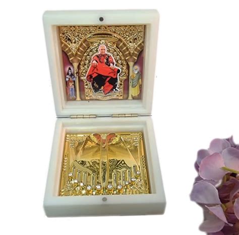 Buy MAPLE Guru Ji Charan Paduka with 3D Guruji Swaroop | Wooden Gold ...