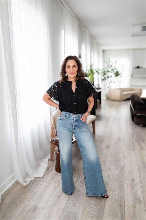 Petite Wide Leg Jeans: How To Make Them Flatter Your Frame - Beth ...