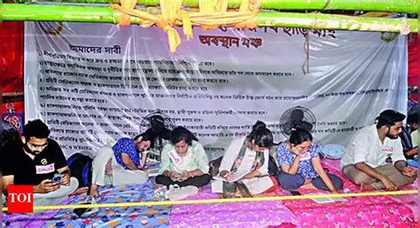 Junior Doctors in Kolkata Launch Hunger Strike Over Unmet Demands ...