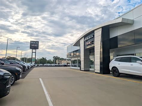 Briggs Nissan Buick GMC - Manhattan, KS | Cars.com